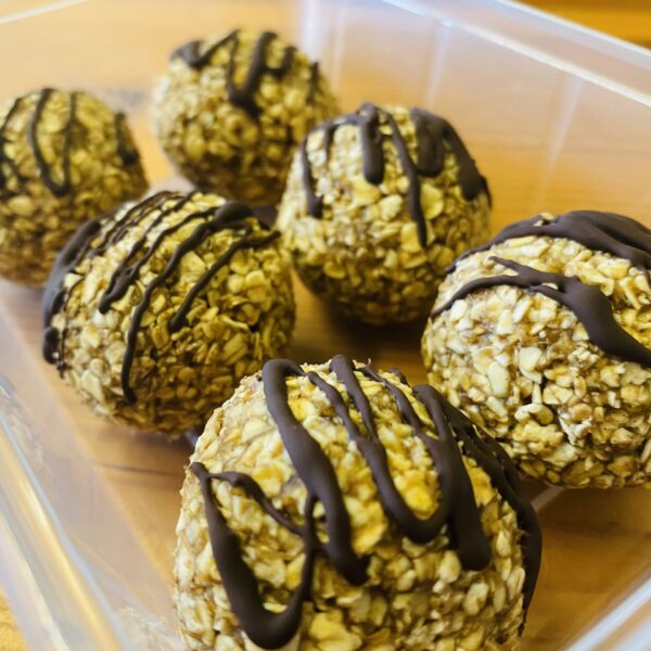 Peanut Butter & Banana Energy Balls (Pack of 6)